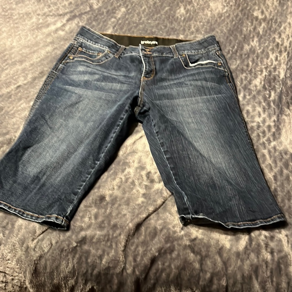 Lane Bryant size 16 jean capri pants